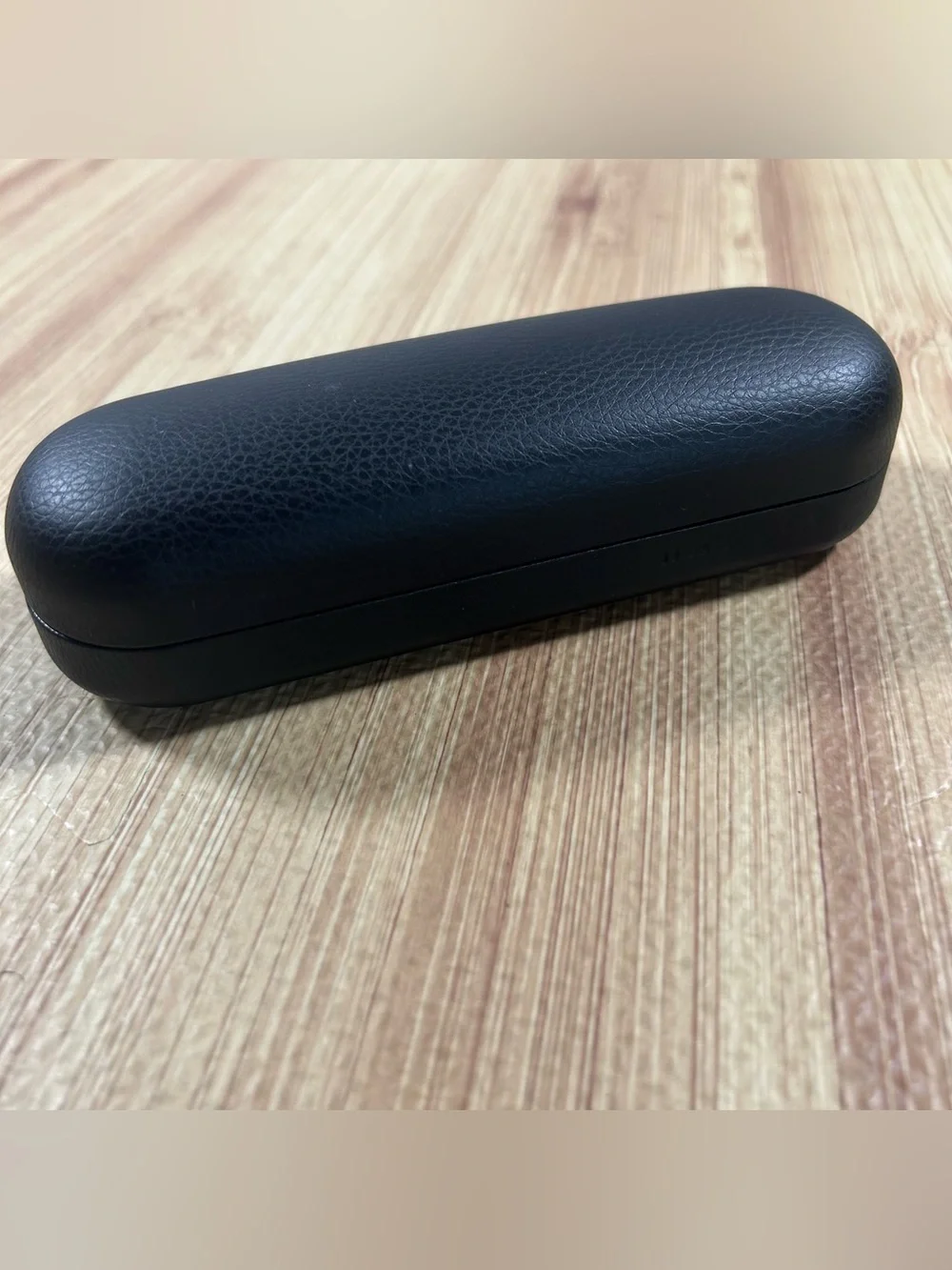 Oakley Sunglasses Eyeglass Hard Case Black Leather Clamshell Logo Velvety Lining